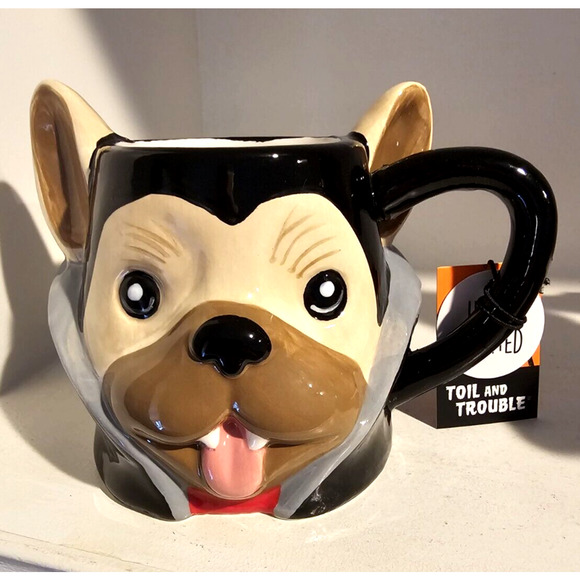 French Bulldog Frenchie Dracula Halloween Mug - Picture 1 of 2